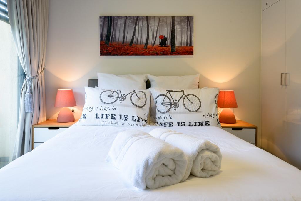 Sunny Luxury Apartments เทลอาวีฟ ภายนอก รูปภาพ