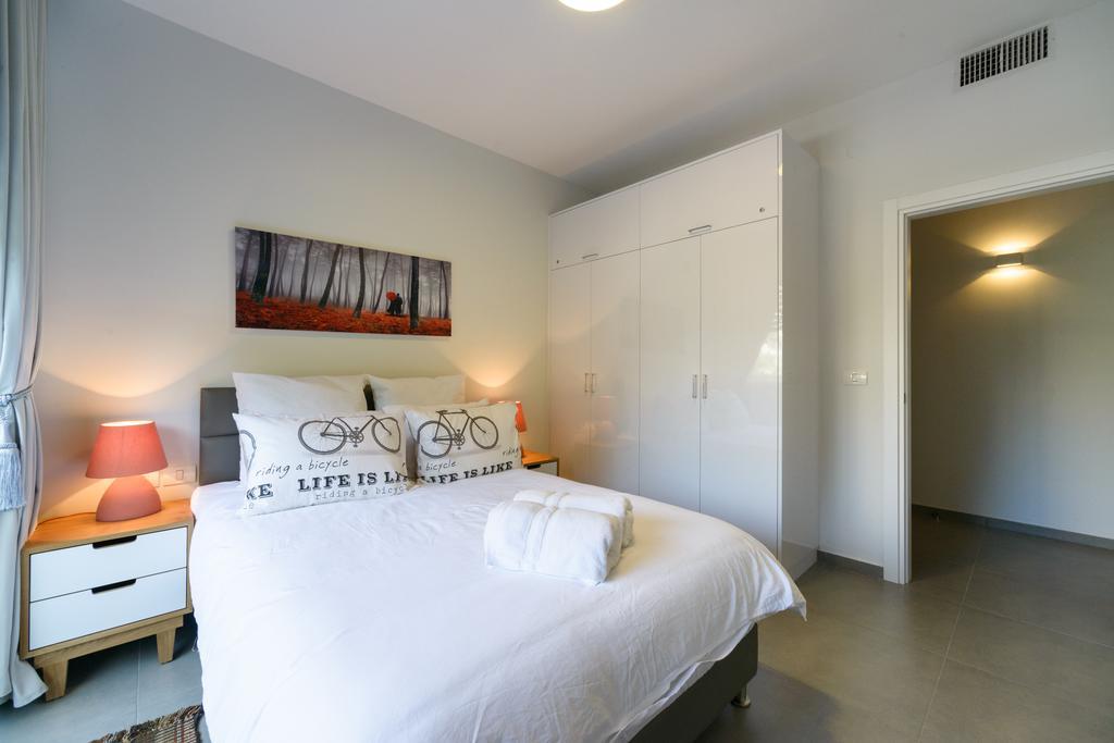 Sunny Luxury Apartments เทลอาวีฟ ภายนอก รูปภาพ
