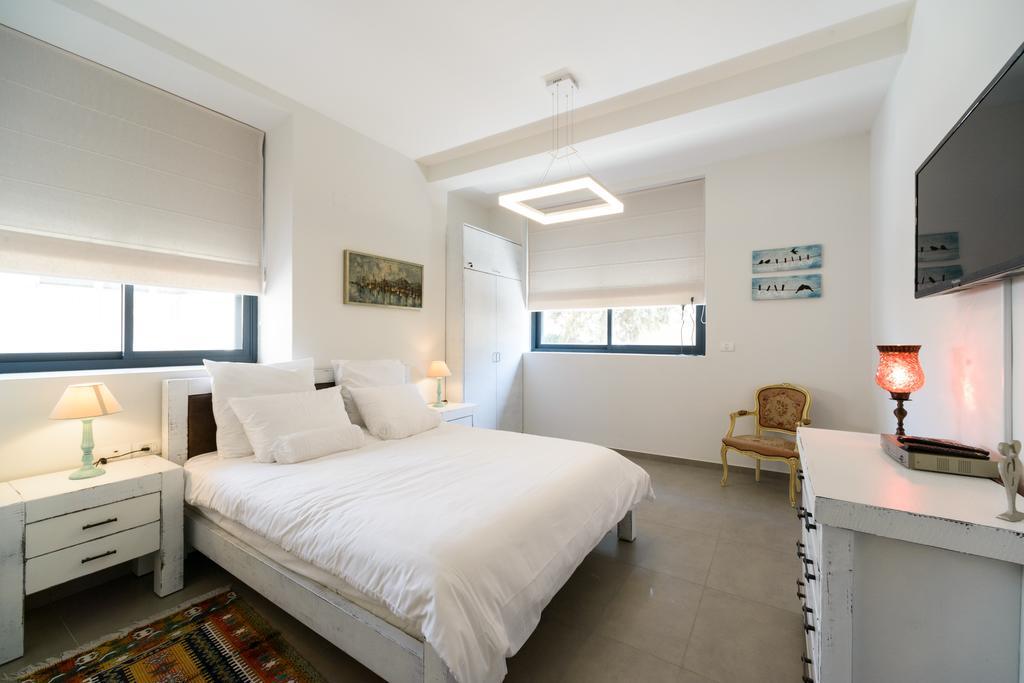 Sunny Luxury Apartments เทลอาวีฟ ภายนอก รูปภาพ