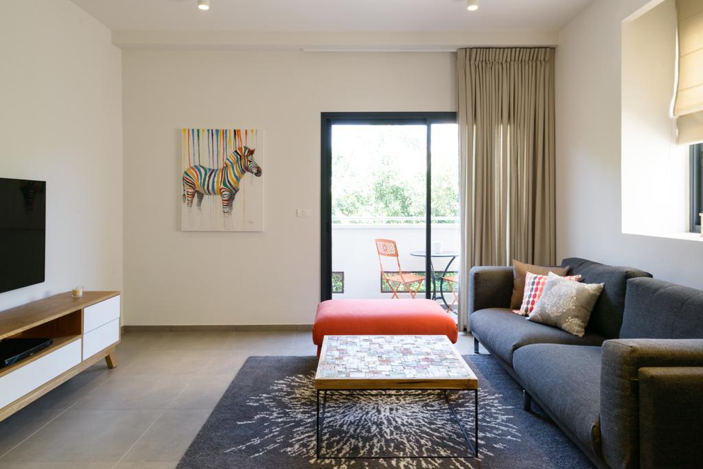 Sunny Luxury Apartments เทลอาวีฟ ภายนอก รูปภาพ