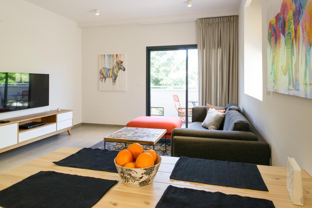 Sunny Luxury Apartments เทลอาวีฟ ภายนอก รูปภาพ