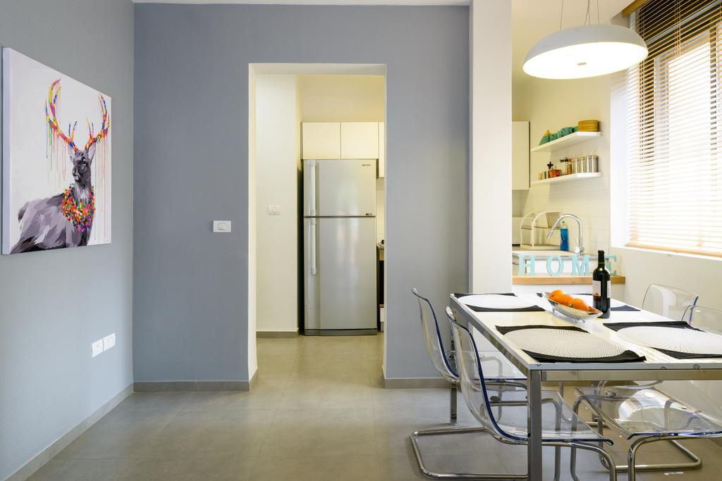 Sunny Luxury Apartments เทลอาวีฟ ภายนอก รูปภาพ